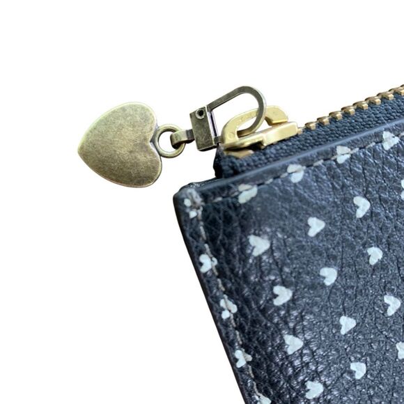 Fossil Leather Heart Print Clutch Pouch Kindle IPAD Unisex Zip Up 8"x11" Black - Picture 3 of 12